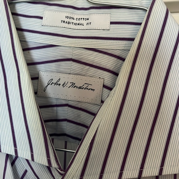 Beautiful button down! - Picture 2 of 2